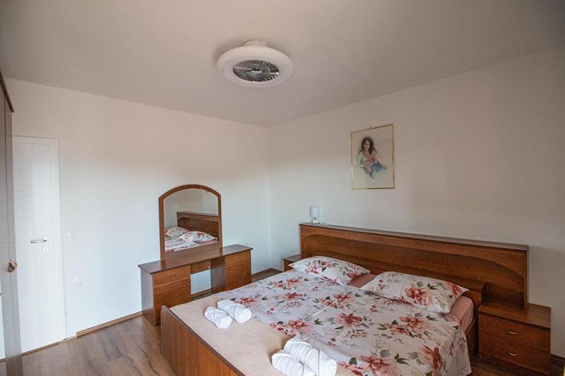 Apartment Zvjezdana Omiš Zewnętrze zdjęcie